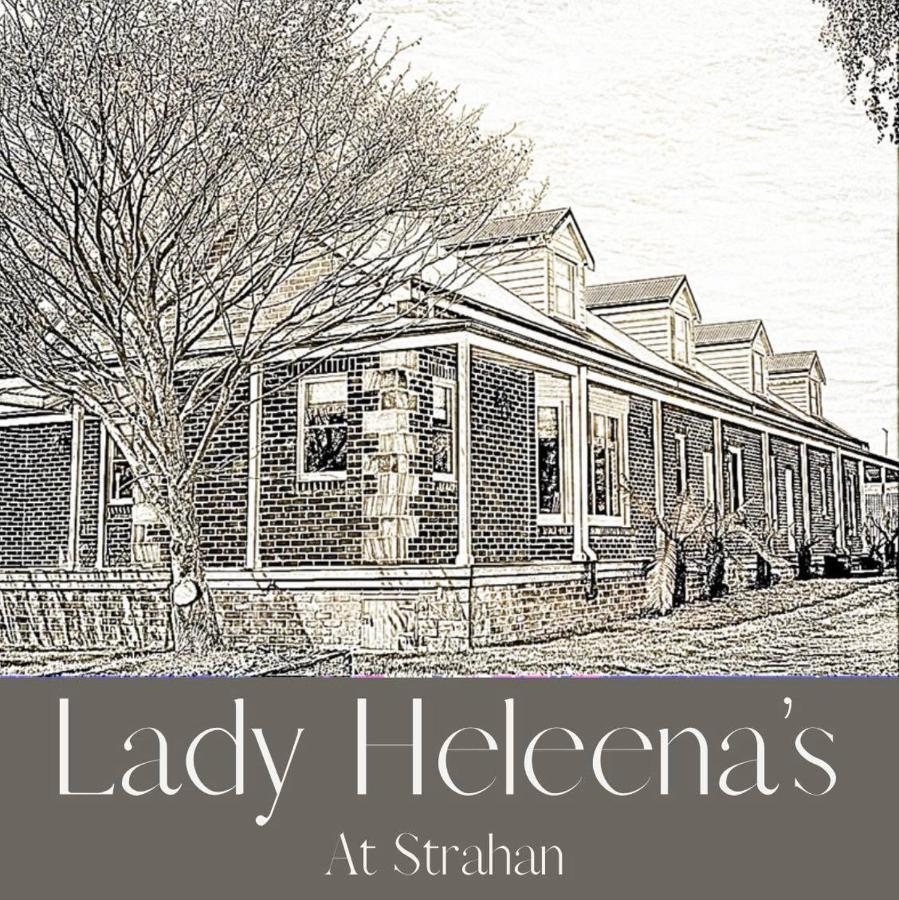 Lady Heleena'S At ストラーン エクステリア 写真